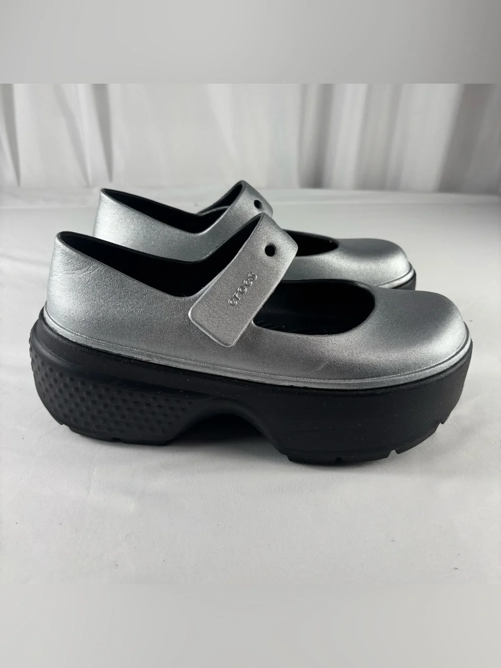 CROCS Metallic Silver Mary Jane Platform Clogs